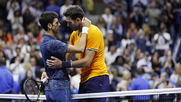 VELIKI PRIJATELJI VAN TERENA Del Potro završio karijeru, a Novakova poruka Argentincu obišla je svet!
