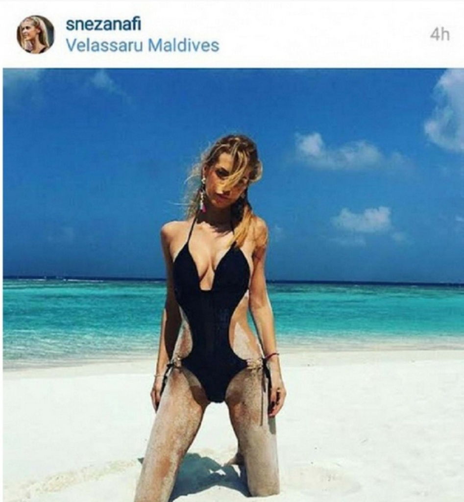 U hot izdanju na Maldivima: Snežana Filipović