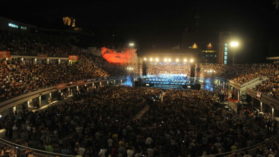 Noć muzike na Tašmajdanu