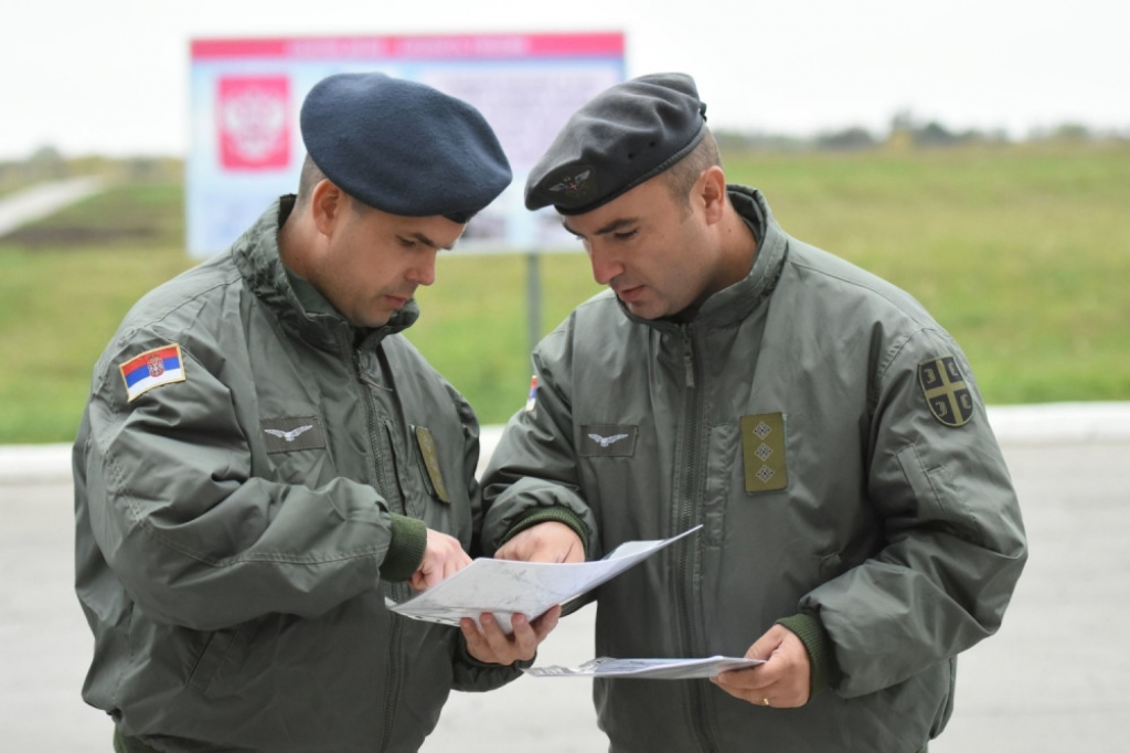 Piloti Vojske Srbije u Rusiji