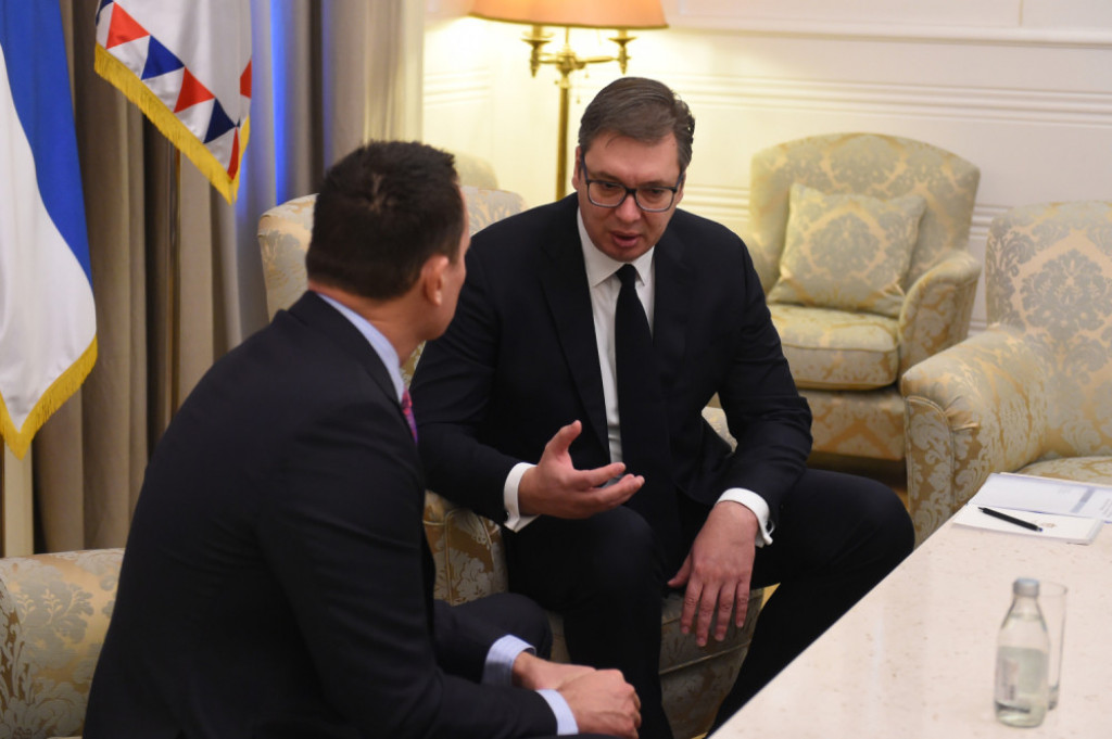 Aleksandar Vučić, Ričard Grenel