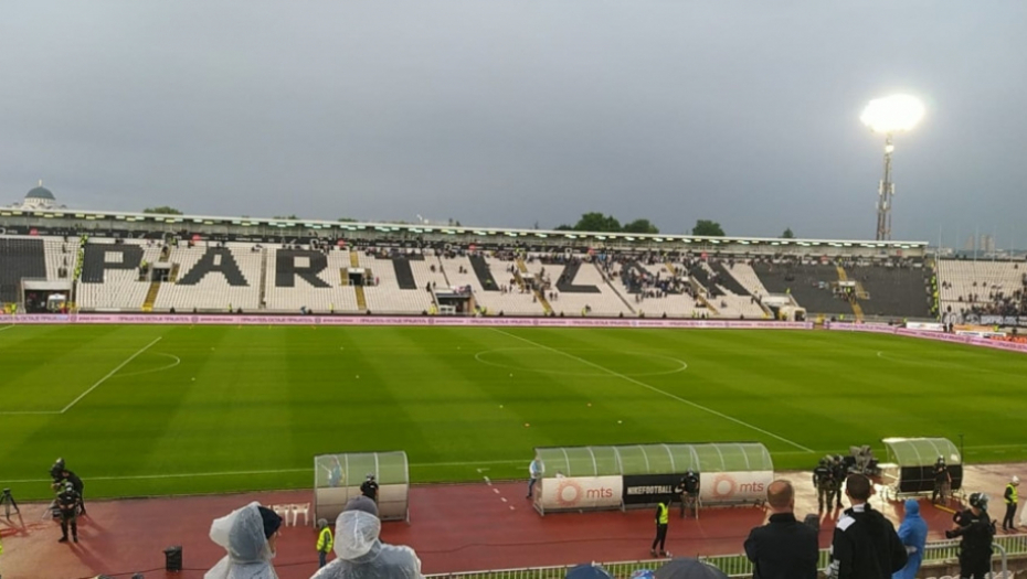 Stadion Partizana, navijači