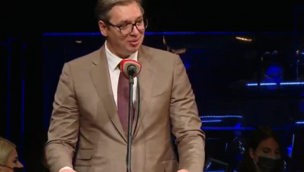 Poslušajte istorijski govor Aleksandra Vučića na Dan pobede (VIDEO)