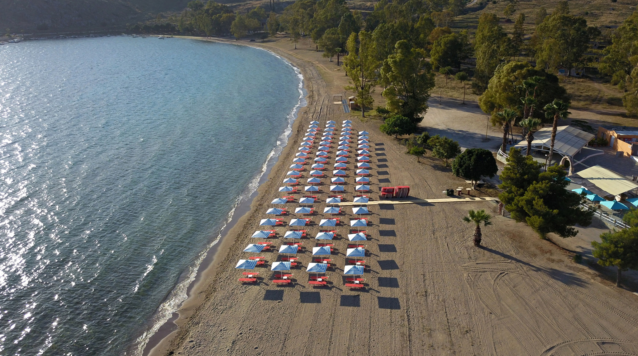 GRČKA IZ PRVE RUKE Srpski turisti uživaju u primorju kao nekad: Pripremite se za letovanje, ovo su cene osnovnih namirnica