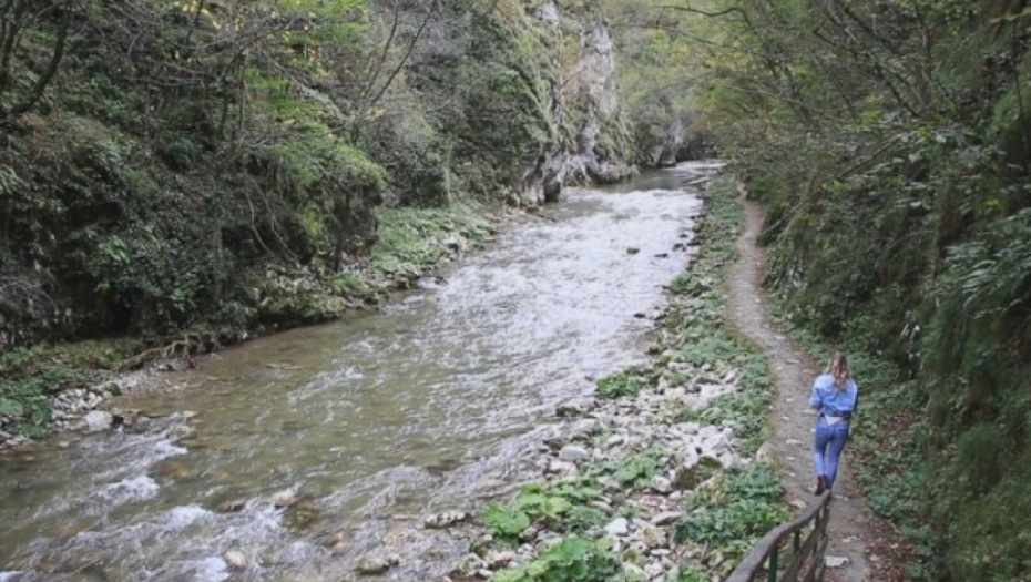 ČUDO KOD ARILJA Ivanjičanin doveo nepokretnu ženu do obale reke, nakon 15 dana je PROHODALA! (FOTO)