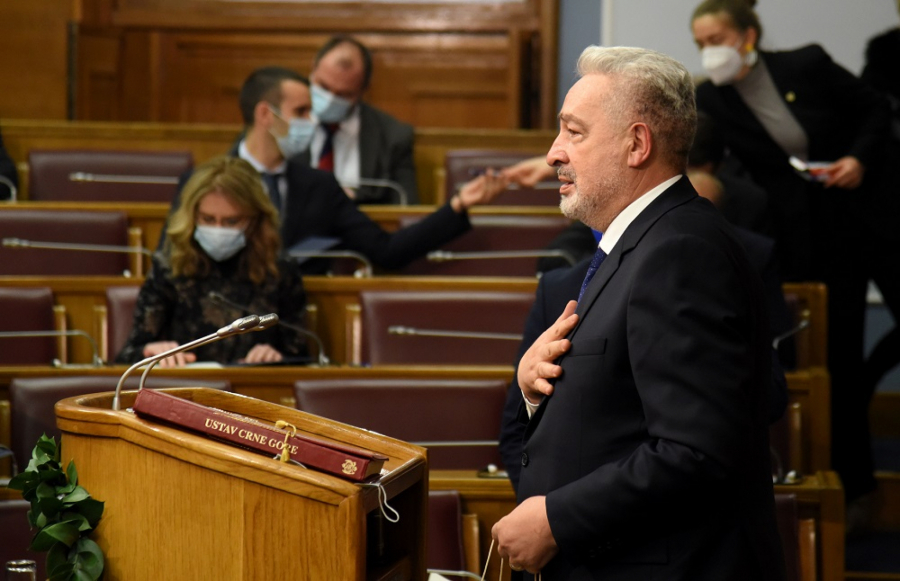 SRAMNO OBJAŠNJENJE Oglasio se Krivokapić nakon što je odložio potpisivanje Temeljnog ugovora