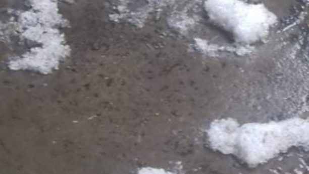 UŽASNO NEVREME Grad se obrušio na Smederevo, sve se zabelelo usred proleća! (FOTO/VIDEO)