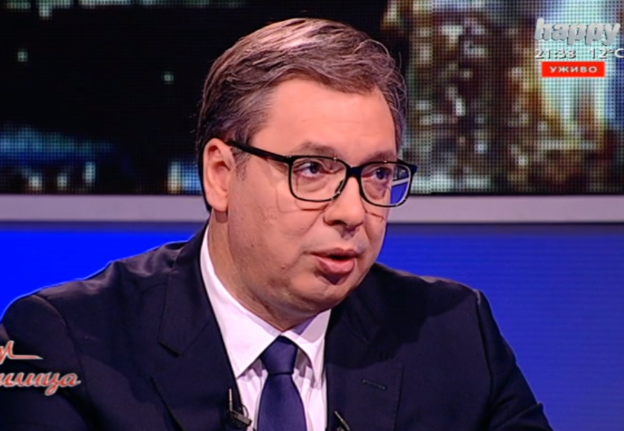 PREDSEDNIK SRBIJE U ĆIRILICI Vučić: Strane sile hoće da izvrše pritisak, ali za Srbiju nema panike oko Kosova