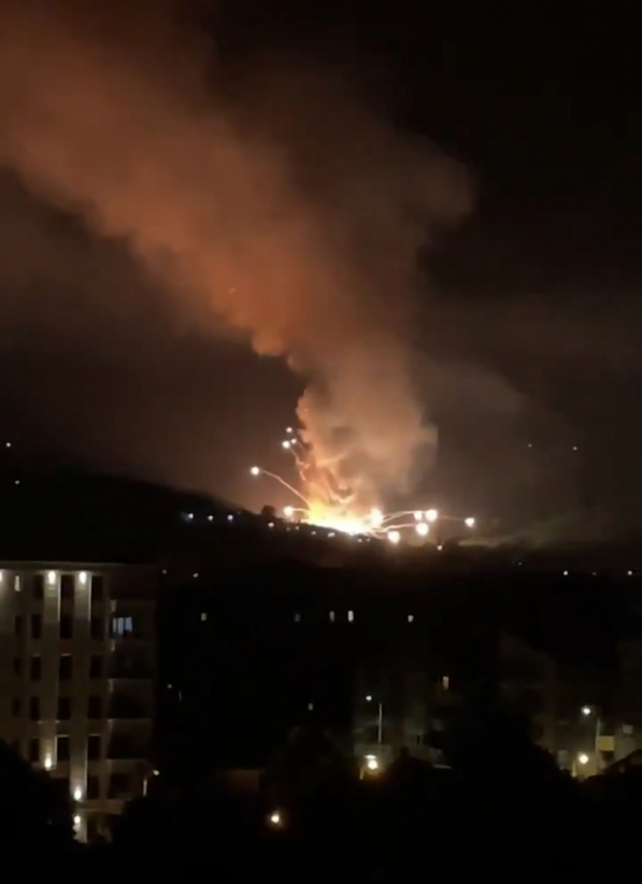 EKSPLOZIJA U FABRICI SLOBODA Čačak pod evakuacijom, geleri na sve strane, gradom se širi užasan smrad (FOTO/VIDEO)