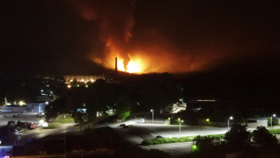 FABRICI PRILAZ NIJE DOZVOLJEN! Helikopteri bacili više od 100.000 litara vode, ŠTETA je ogromna!