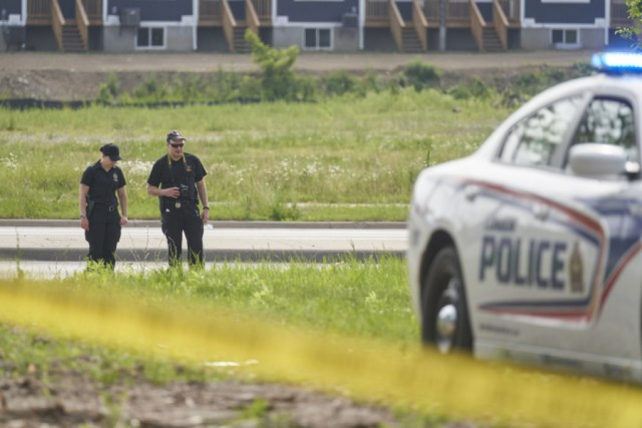 ZASTRAŠUJUĆE OTKRIĆE POLICIJE U AMERICI Majka udavila troje male dece u jezeru, a evo šta je prethodilo tragediji