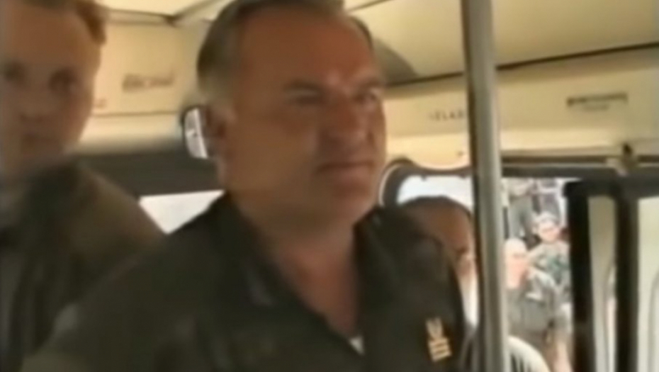 ZAR JE ZBOG OVOGA RATKO MLADIĆ OSUĐEN? Ja vašu decu i vas spašavam, a naša deca su pobijena 1992. godine u kanjonu Žepe! (VIDEO)