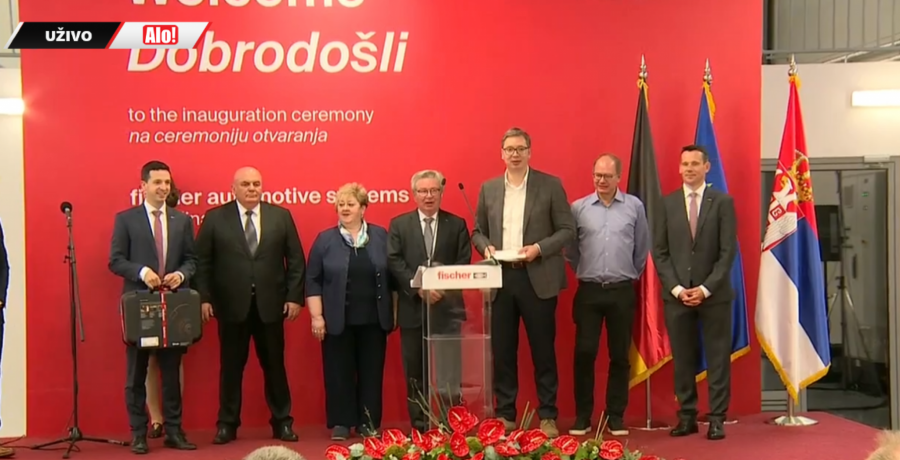 VUČIĆ NA SVEČANOM OTVARANJU FABRIKE U JAGODINI Nova radna mesta za građane Srbije (VIDEO)