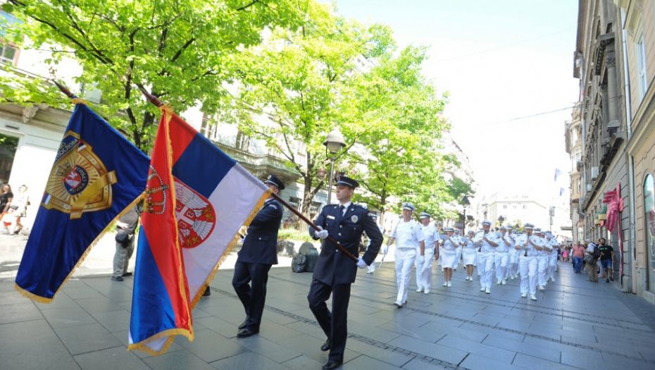 SVEČANI DEFILE U KNEZ MIHAILOVOJ Sutra se obeležava Dan Ministarstva unutrašnjih poslova i policije - niz manifestacija u Beogradu