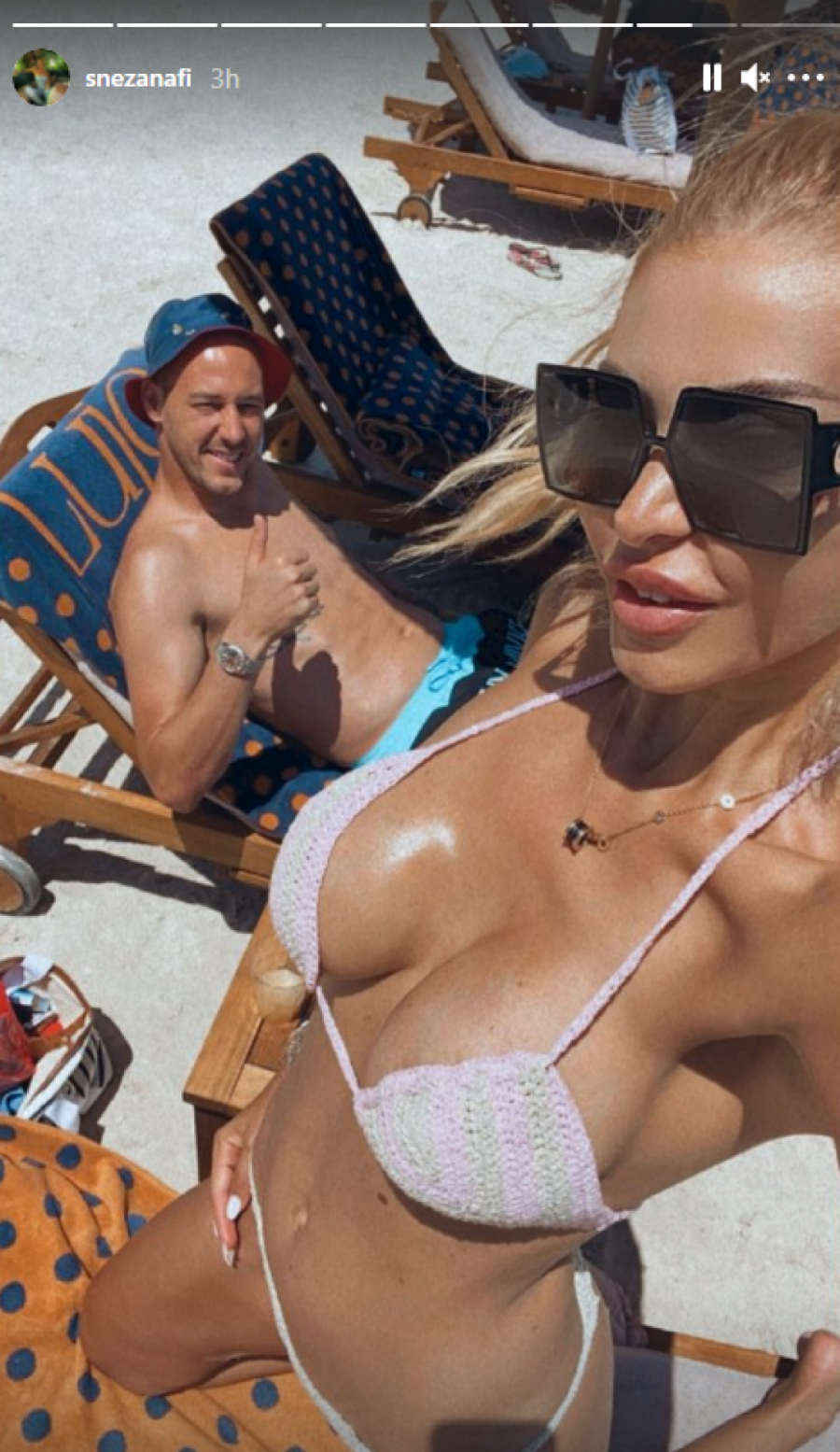 BORJANOVI NA ODMORU Sneža objavila set vrućih fotki, konačni bikini otkrio i previše, Milan sve posmatrao (FOTO)