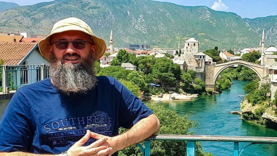 Šok objava islamskog influencera iz BiH "Društvo se moralno srušilo kada su ženu izveli iz kuće" (FOTO)