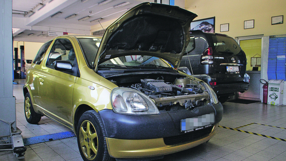 TEHNIČKI PREGLED VOZILA POSTAO NOĆNA MORA Kontrolori vraćaju više od polovine automobila, evo kako da završite sve u jednom danu