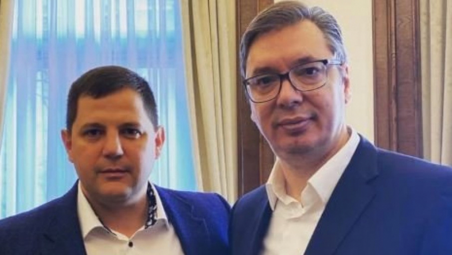 VUČIĆ OTVARA ORGANIZACIONI ODBOR SP U BOKSU! Roj Džons junior stigao u Beograd i odmah probao rakiju (FOTO)