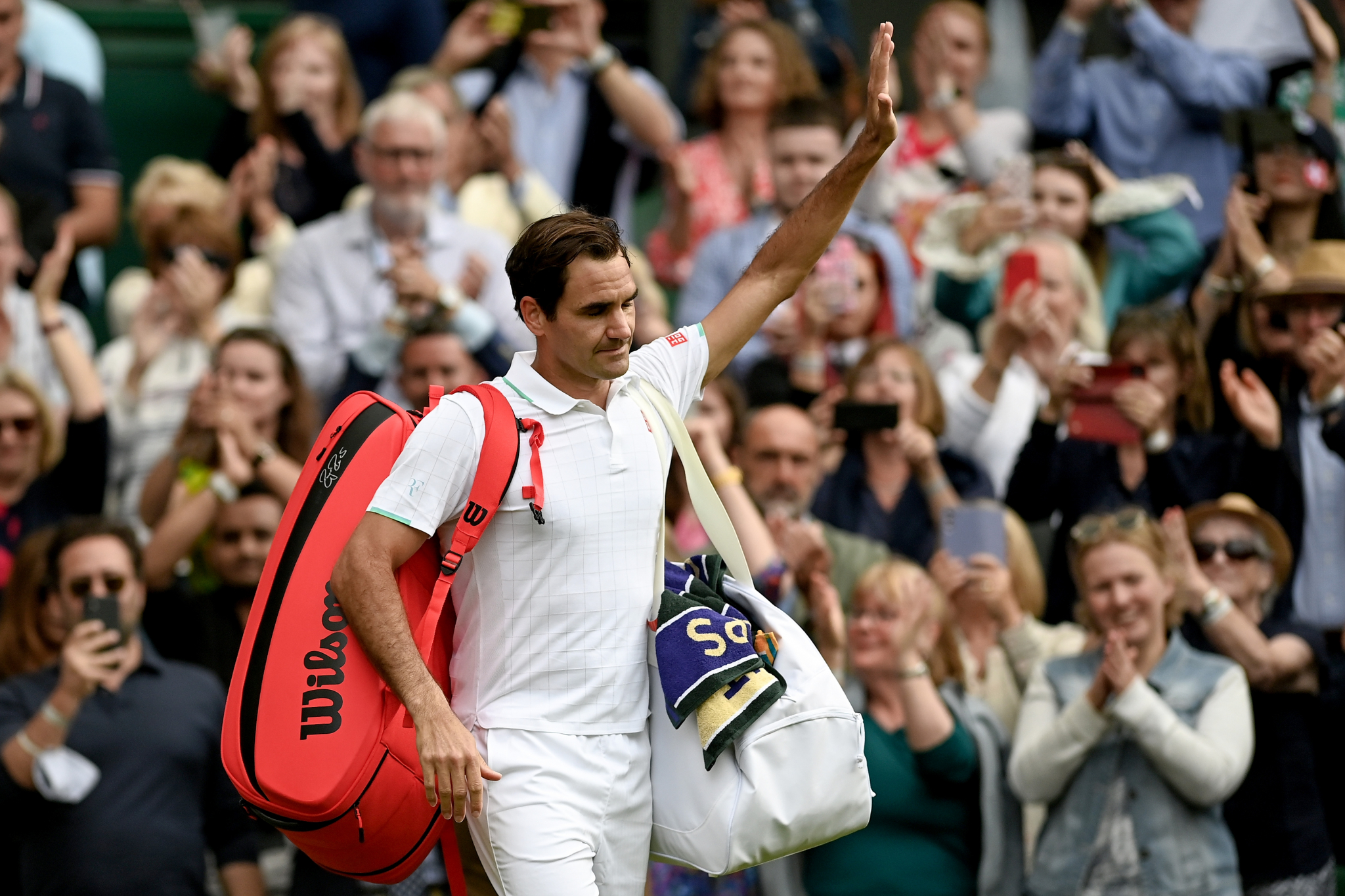 JOŠ NIJE KRAJ! Federer se ipak vraća na teren?