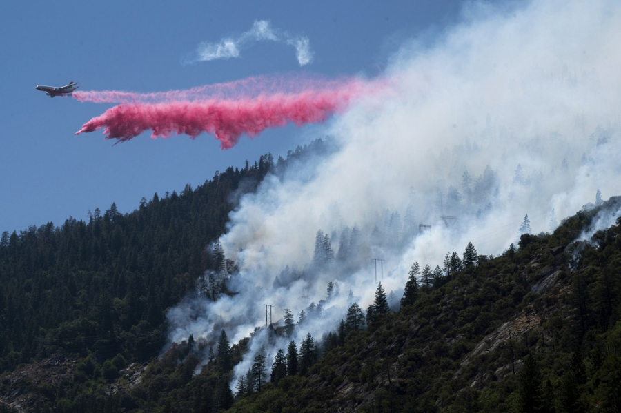 LOMAČA GUTA OREGON! Snimljen najveći požar u Americi, raspoređena i vojska!