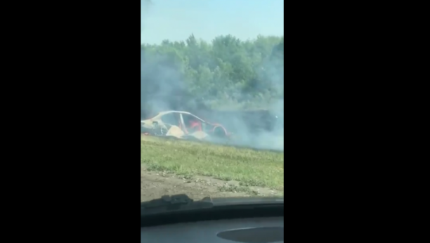 (UZNEMIRUJUĆI VIDEO) TEŠKA SAOBRAĆAJNA NESREĆA NA AUTO-PUTU Poginuo čuveni hirurg - Igora su izvukli iz vozila u plamenu, ali je preminuo na putu do bolnice