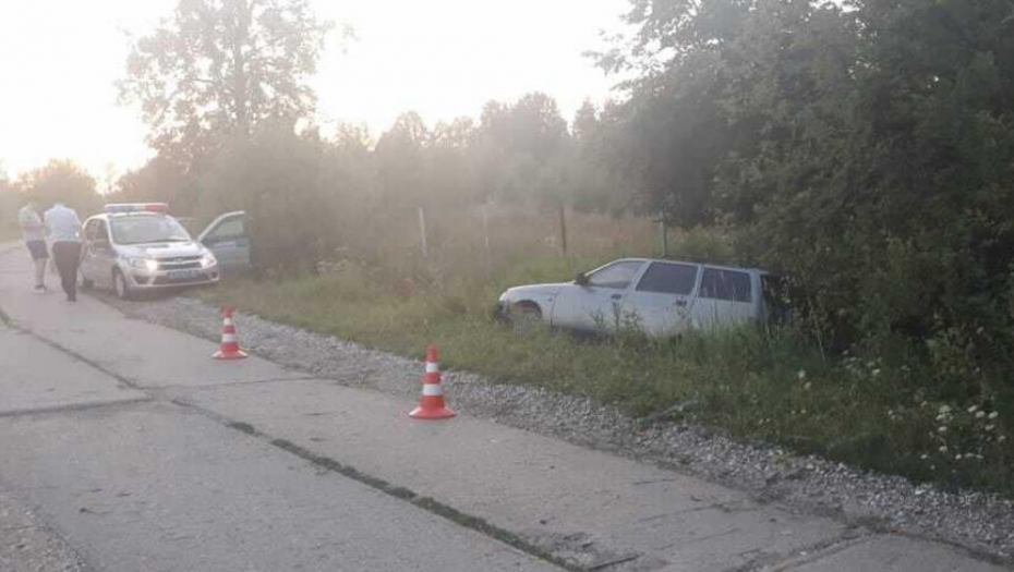 NEZAPAMĆENA TRAGEDIJA Poginula trudna devojka (16), vozač pobegao i ostavio automobil smrti pored puta (FOTO)