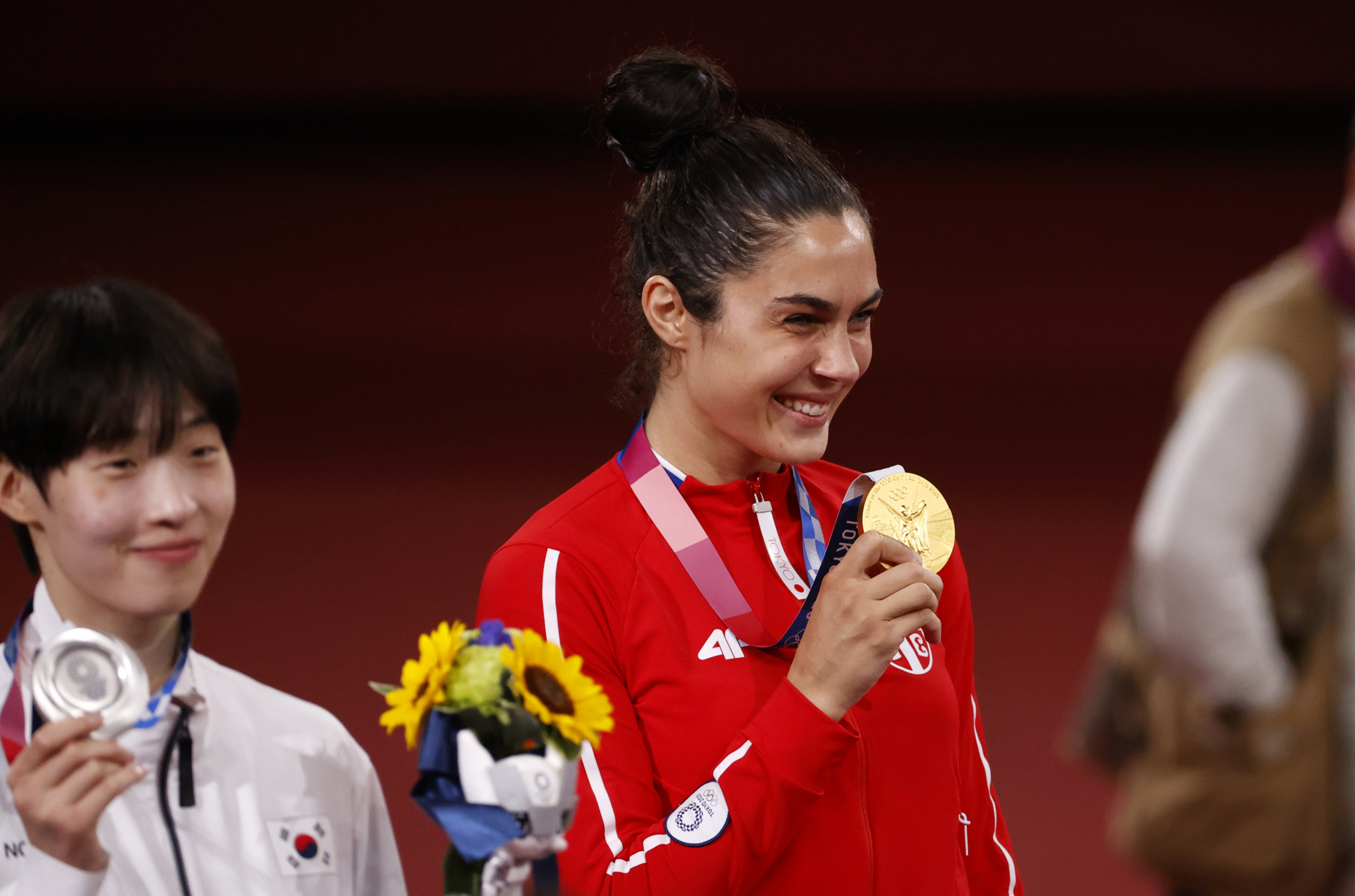 DRŽAVA JE UVEK TU ZA NAS, HVALA JOJ NA TOME! Čovek koji je najzaslužniji za veliki uspeh tekvondistkinja pohvalio odnos prema sportistima (VIDEO)