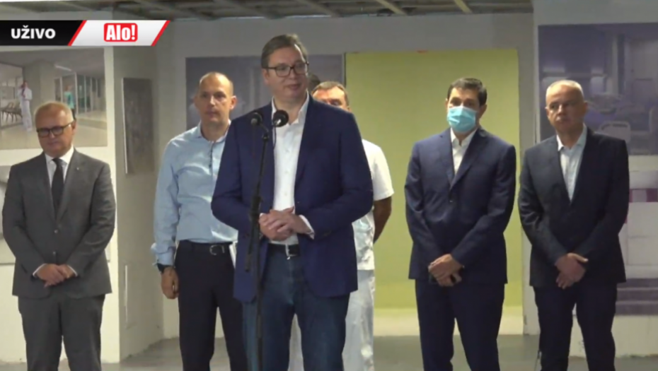 VUČIĆ U OBILASKU RADOVA U KLINIČKOM CENTRU SRBIJE O Geoksu: Zaposlićemo prvih 200-250 ljudi, imaće veće plate (VIDEO)