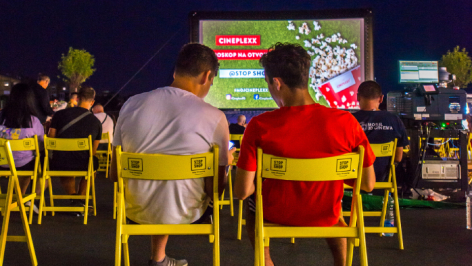 Cineplexx Bioskop Na Otvorenom StiŽe U Smederevo Alors 