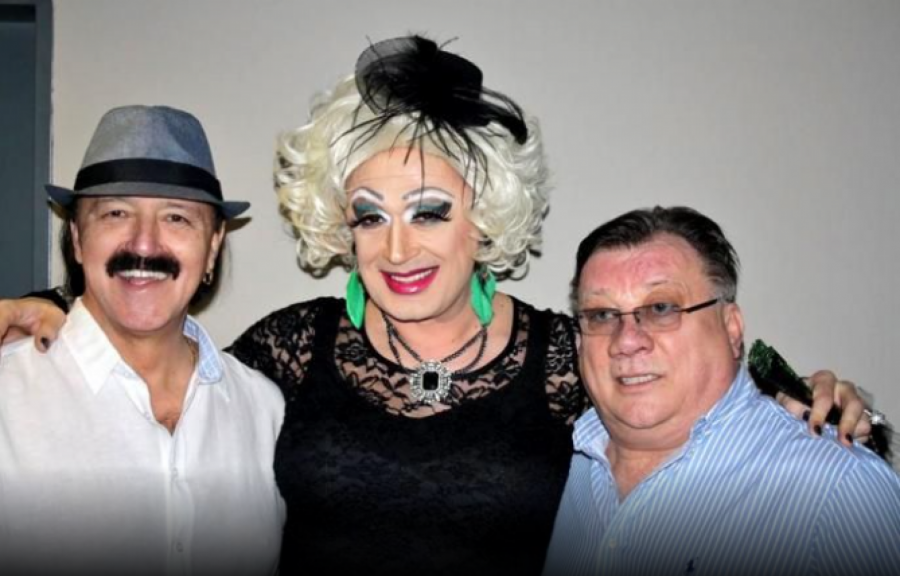 TRANSVESTIT ULAZI U ZADRUGU 5?! Druži se sa estradom, sa pojedinima je bila u vezi, a pominje ove pevače!