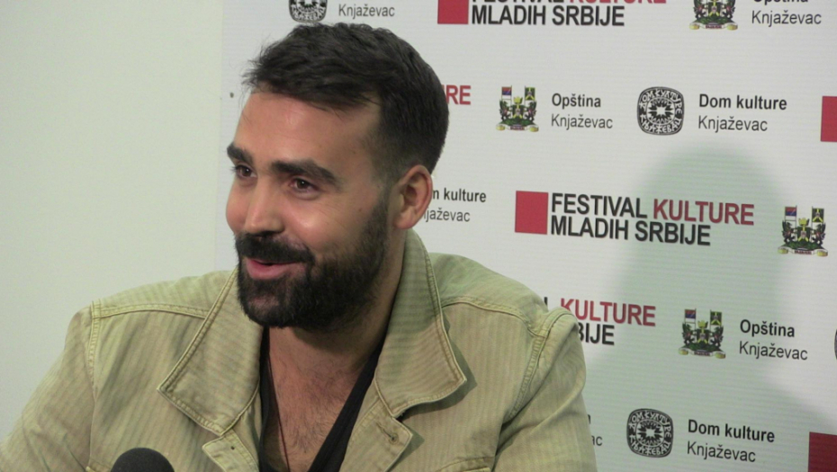 PRIKAZAN FILM "JUŽNI VETAR 2: Ubrzanje" Miodrag Radonjić na premijeri otkrio: Evo oko čega se svađam sa Bikovićem!