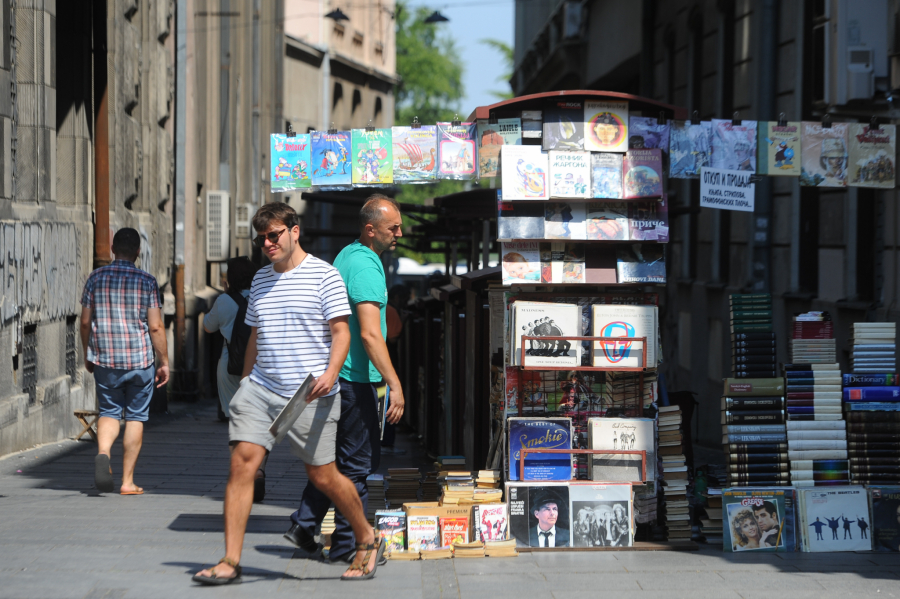 NASTAVLJA SE LETNJI ŠOK, TEMPERATURE RASTU I NAREDNIH DANA Lekari uputili ozbiljne savete kako se ponašati