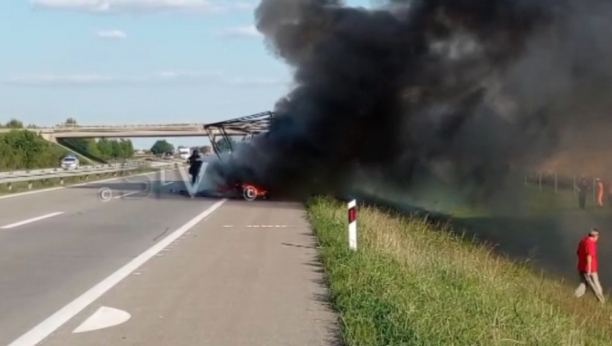 POŽAR NA AUTO-PUTU Zapalio se kamion, vatrogasne ekipe su na terenu (VIDEO)