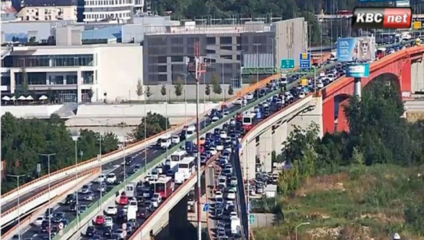 PARALISAN CENTAR BEOGRADA Ogromne gužve u prestonici, pogledajte kakav haos se odvija na ulicama (FOTO)