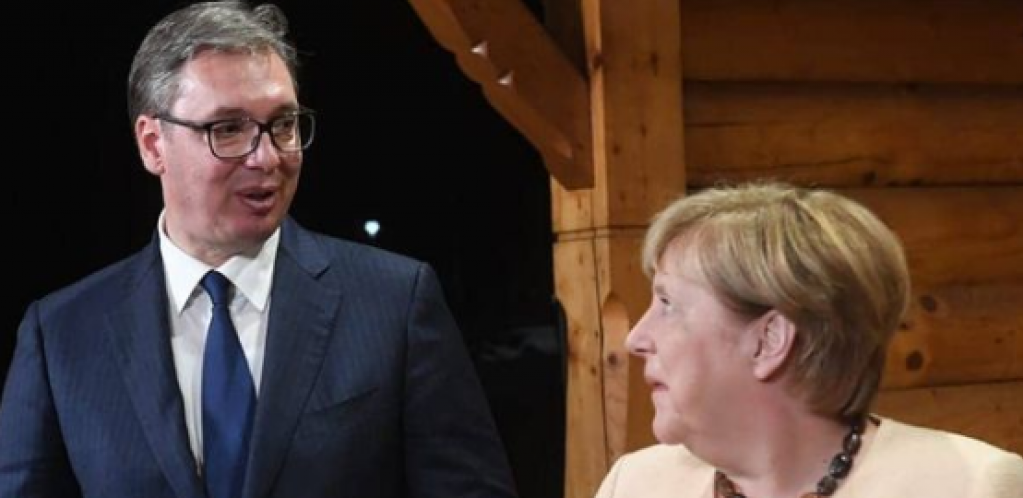 MERKEL ZAVRŠAVA POSETU BEOGRADU Predsednik Vučić je prati do aerodroma odakle ide na sledeću destinaciju