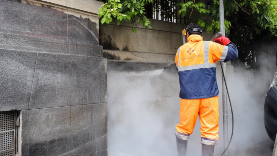 NASTAVLJA SE ČIŠĆENJE I OBNOVA FASADA Moraju se razlikovati grafiti od murala