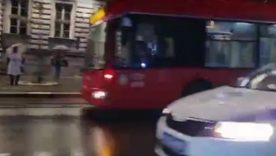 POLICIJA U ULICI KNEZA MILOŠA Incident u Beogradu (VIDEO)