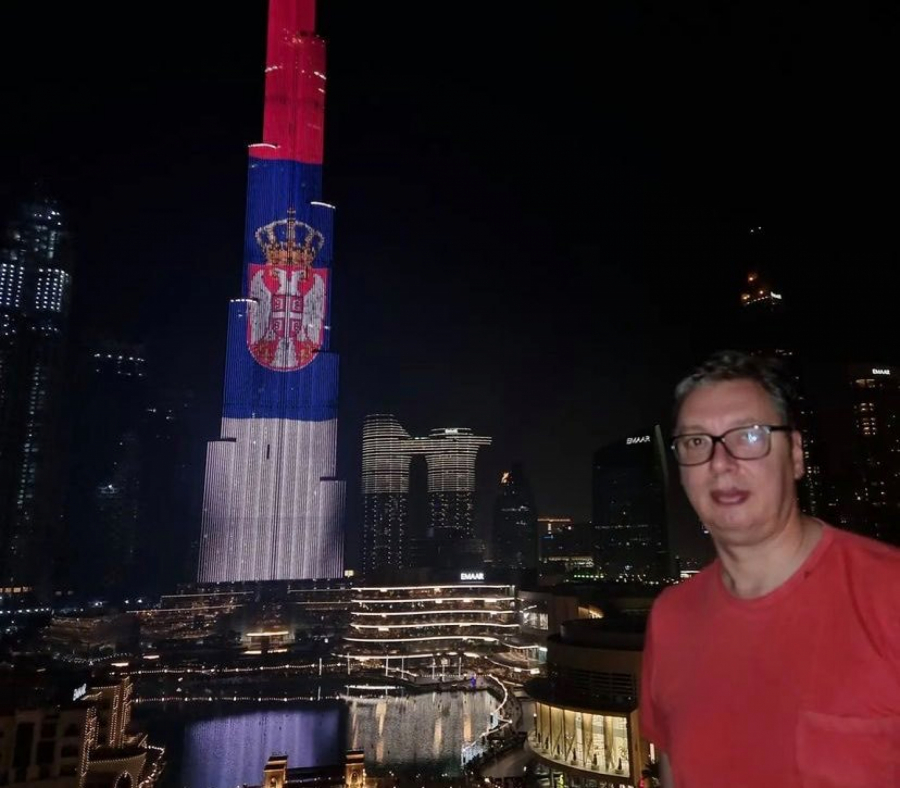 VUČIĆ DANAS OTVARA SRPSKI POSLOVNI HAB Predsednik poručio: Dobro je što smo došli u Dubai !