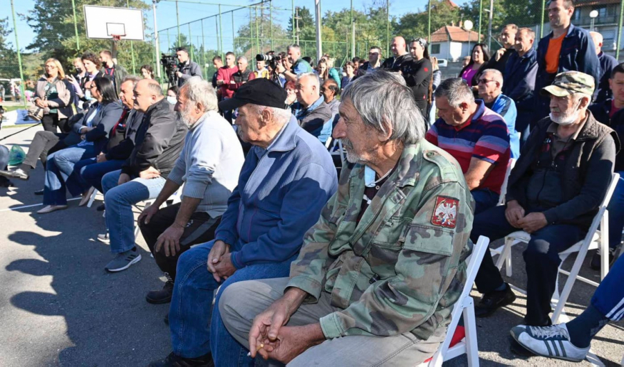 Pokretna kancelarija Gorana Vesića na tri lokacije u Sopotu (FOTO)