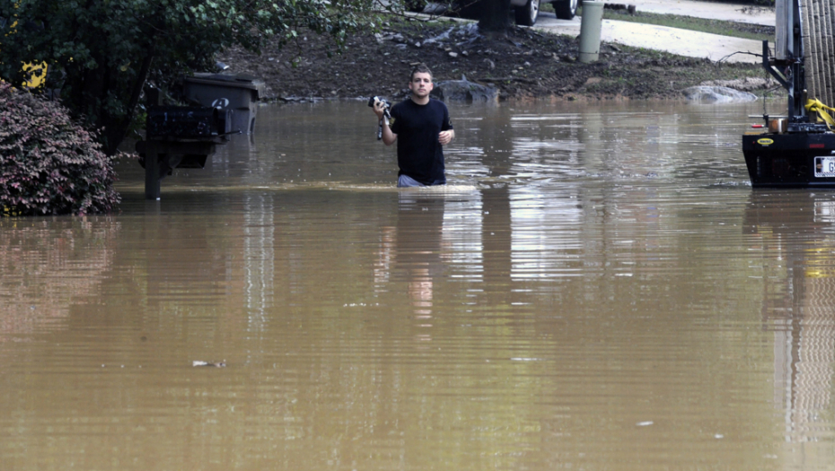 POPLAVE U ALABAMi Najmanje četvoro ljudi stradalo (FOTO/VIDEO)