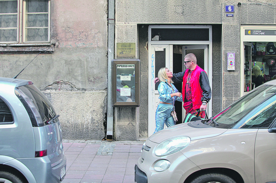 ALO! PAPARACO Rijaliti par uhvaćen u šetnji Beogradom: Tea i Čorba kupuju polovne stvari!