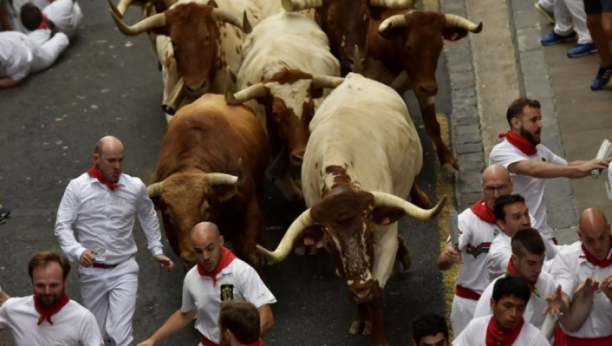 ŠPANCI NE ODUSTAJU OD TRADICIJE Tri osobe umrle nakon zadobijenih povreda u trci sa bikovima