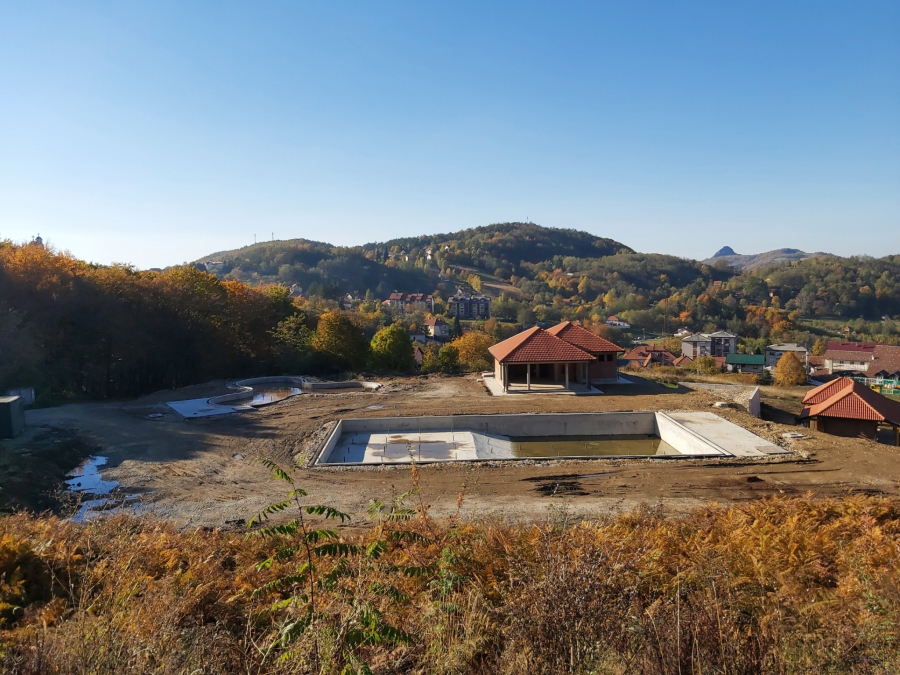 KROV ŠUMADIJE ĆE IMATI ČIME DA SE PONOSI Novi vizitorski centar na planini Rudnik privući će turiste i putnike namernike (FOTO)