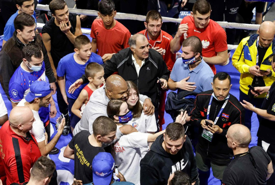 ODUŠEVLJEN! Roj Džons održao trening u Beogradu, pa poručio: Želim da moj sin igra košarku u Beogradu!