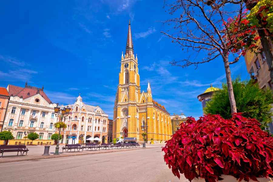 NOVI SAD JE GRAD KOJI SE NAJBRŽE RAZVIJA Srpska Atina se probudila iz sna dugog deceniju