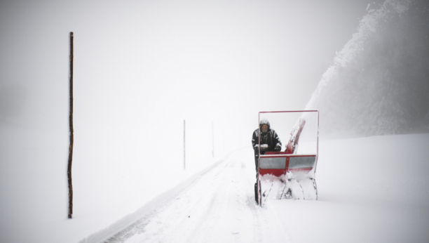 SNEG OKOVAO GRČKU Temperatura u minusu, očekuje se nevreme širom zemlje (FOTO)