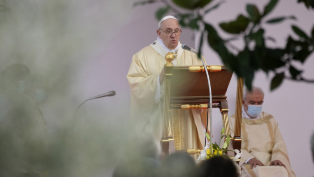 PAPA APELUJE NA POLITIČARE "Sprečite nuklearni rat u Ukrajini"