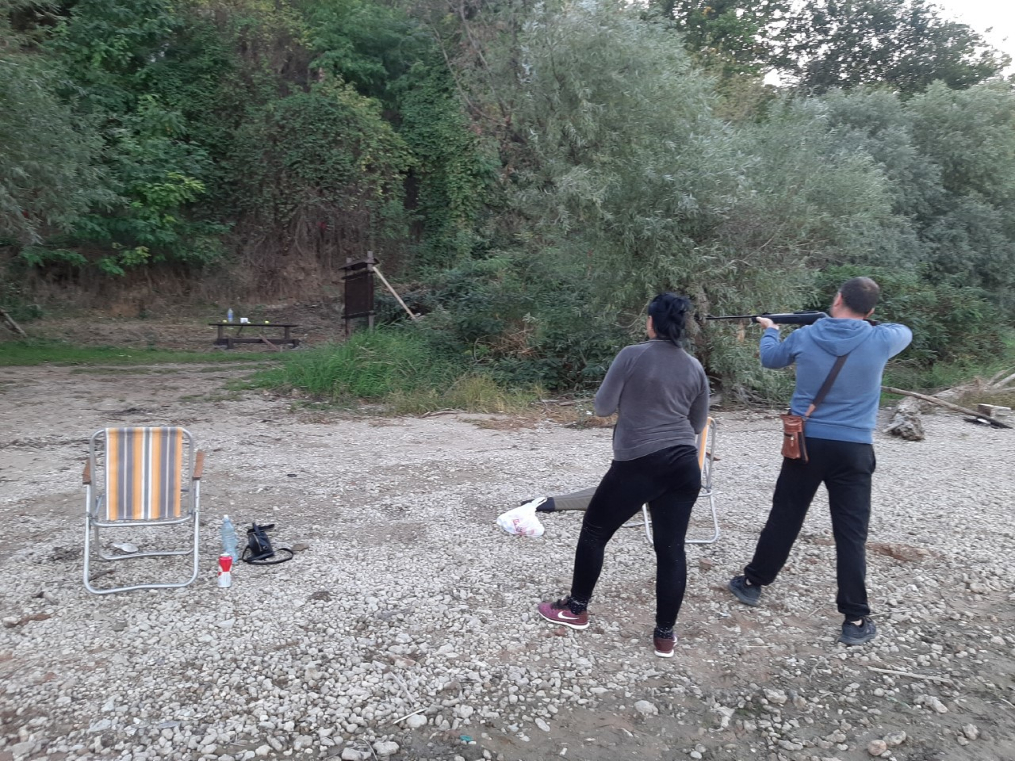 BATAJNICA NA LEPOM PLAVOM DUNAVU Od Zavetnog krsta, preko trim staze na obali i litice iz ledenog doba do vola na ražnju (FOTO)