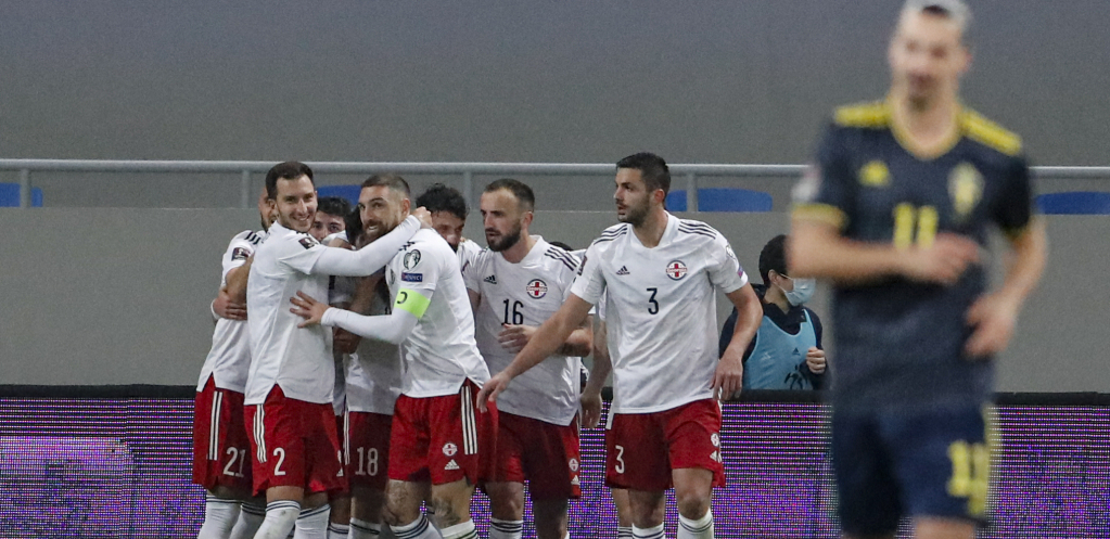 ŠOK ZA ŠVEDSKU Gruzija možda ostavila Zlatana bez Mondijala (VIDEO)