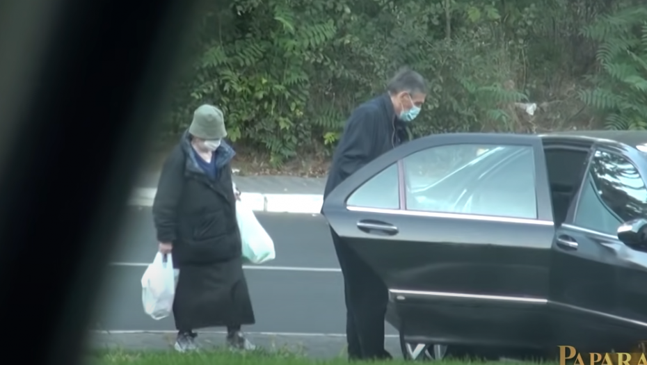 MRKA TRAŽIO DA BUDE SAHRANJEN PORED ŽENE, NE SA ANOM Političar pre tri godine pričao gde će počivati, ima čak i grobno mesto!